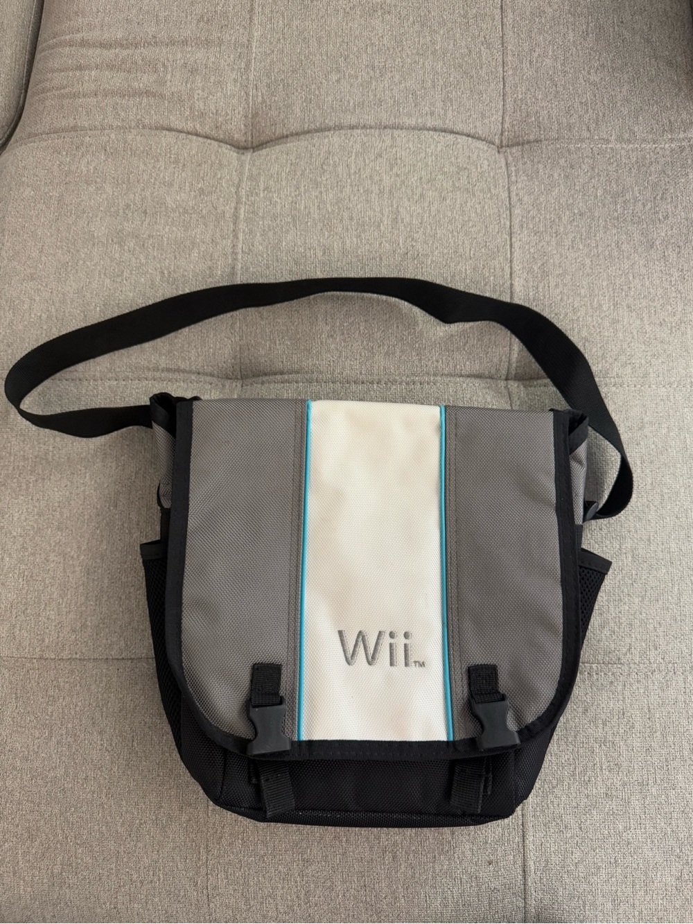 NINTENDO Wii TRAVEL CARRY CASE MESSENGER BAG CARRYING CONSOLE ALS INDUSTRIES